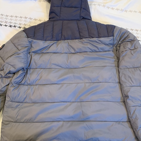 Middle weight puffer jacket - Picture 3 of 3